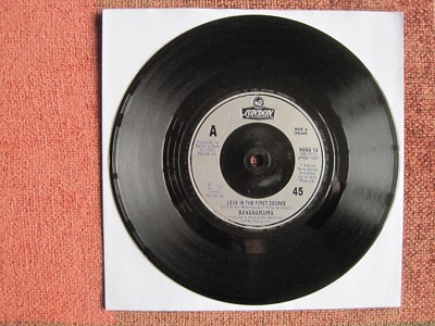 BANANARAMA - LOVE IN THE FIRST DEGREE - 7'' 45 rpm vinyl record