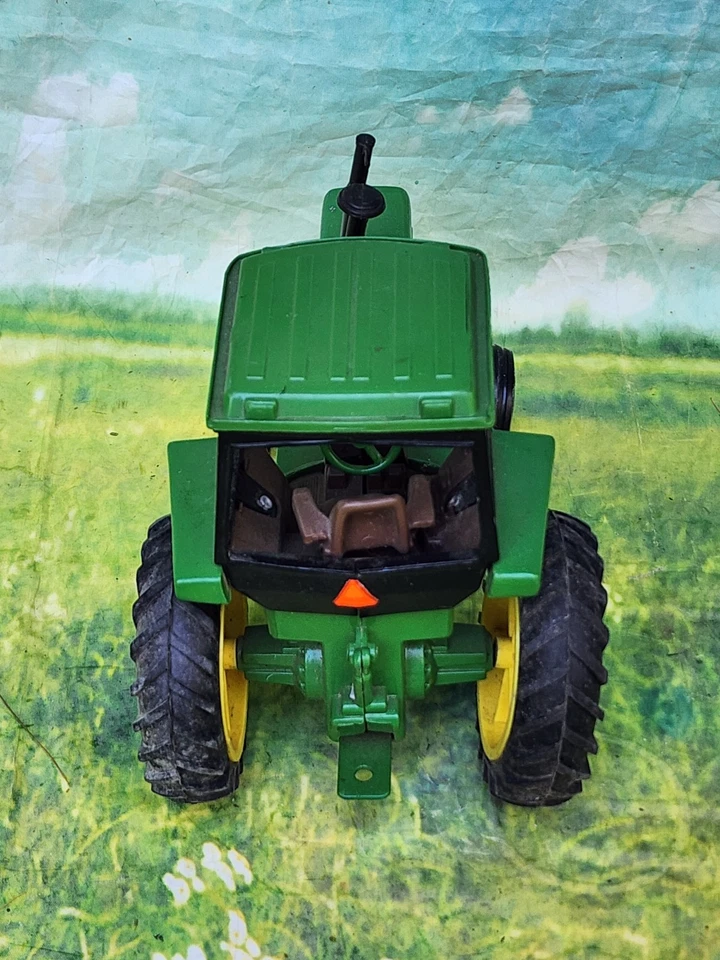  John Deere Tractor Model 4450 Diecast Metal Replica ERTL 1/16 Made in USA - Image 2 of 4