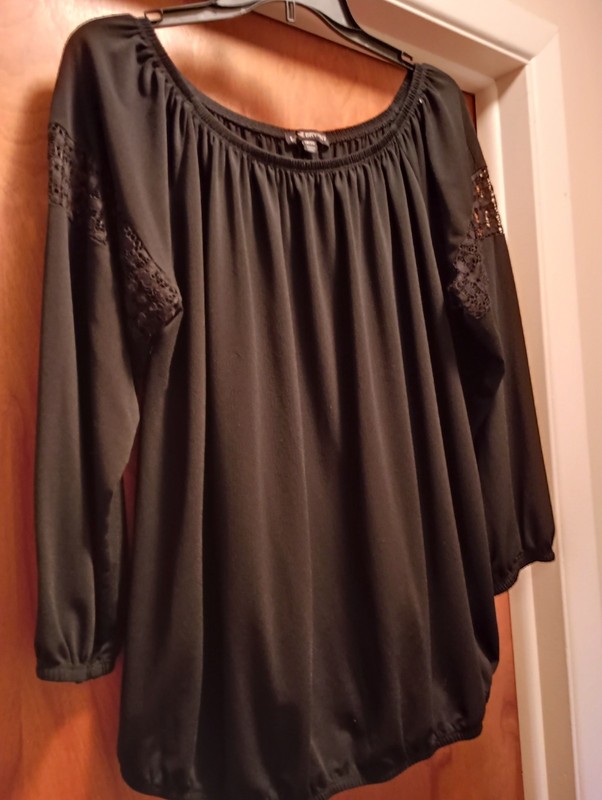 Lane Bryant Women's Plus 18/20 Black Lace Accent Scoop Neck Blouse 3/4 Sleeve