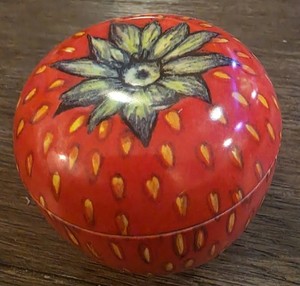 Vintage Strawberry  Scented Candle - Never Used