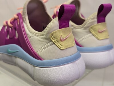 nike acalme white women's shoe