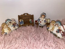 Enesco Down Petticoat Lane 4 separate pieces