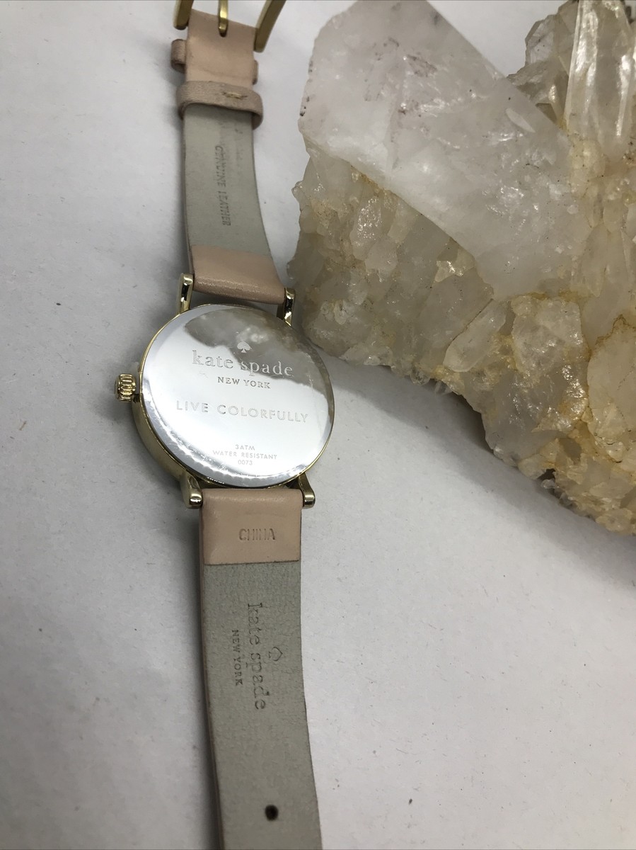 Kate Spade ladies watch
Needs battery
With box
Leather band
Beautiful kate spade | Accessories | Needs Battery Kate Spade Leather  main image 4