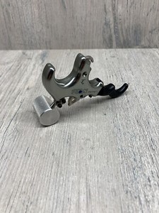 15798062 - Bouton De Déverrouillage De Fenêtre Arrière En Métal Durable 15798062 - Bouton De Déverrouillage De Fenêtre Arrière En Métal Durable