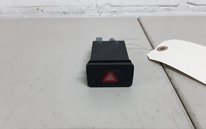 VW Golf 4 IV Bora Warnblinkschalter Schalter Warnblinker 1J0953235J