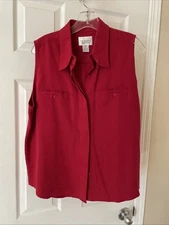 Christopher & Banks Size XL Sleeveless Button top gorgeous shades of Red