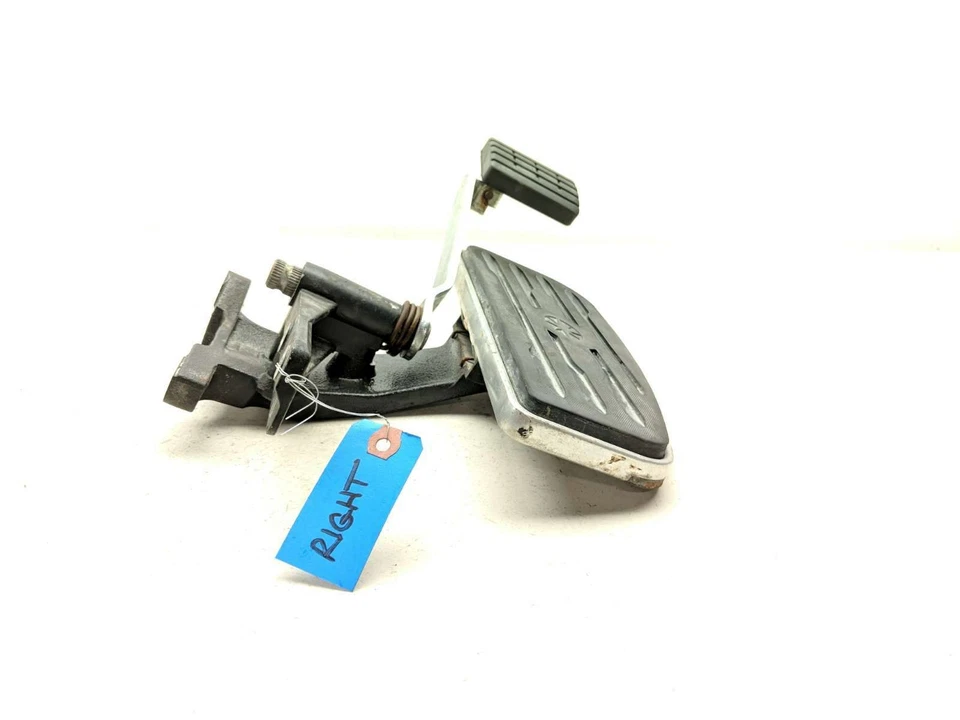 99-13 Yamaha Royal Star Venture XVZ1300 piso direito driver com pedal de freio - Imagem 4 de 4