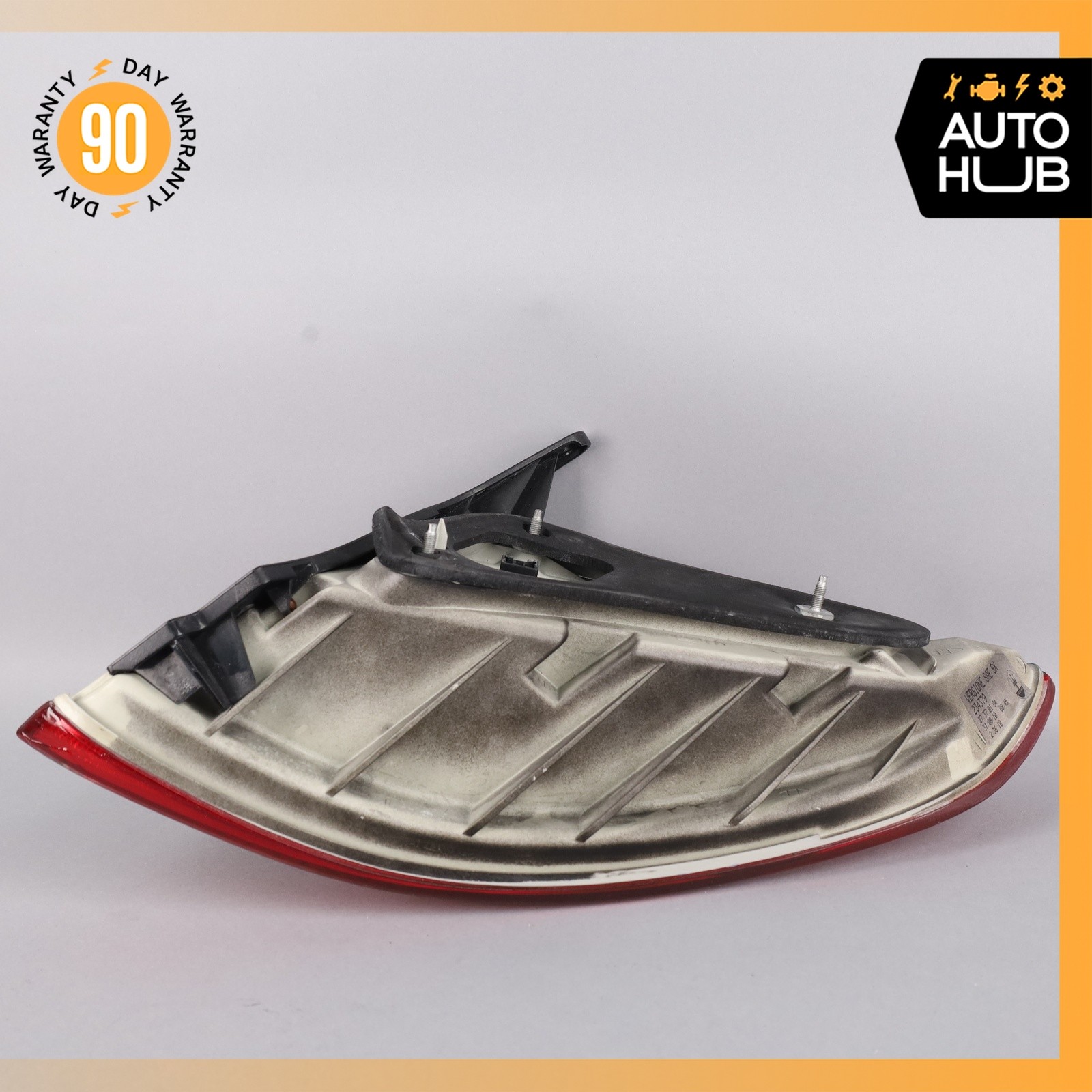 08-12 Maserati GranTurismo M145 Left Side Outer Tail Light Lamp 234379 OEM 45k