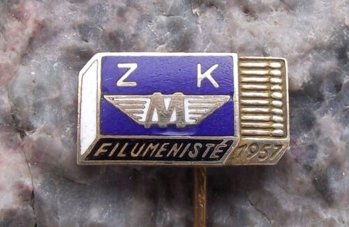 1957 ZK Winged M Logo Match Maker Matchbox Czech Phillumeny Society Pin Badge - Afbeelding 1 van 4