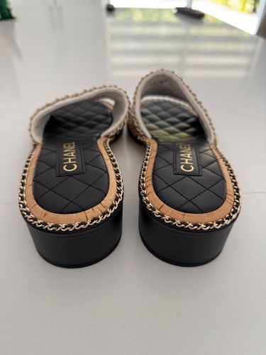 Chanel Interlocking CC Logo Slides Sandals Shoes White Leather Gold Chain - Picture 3 of 9