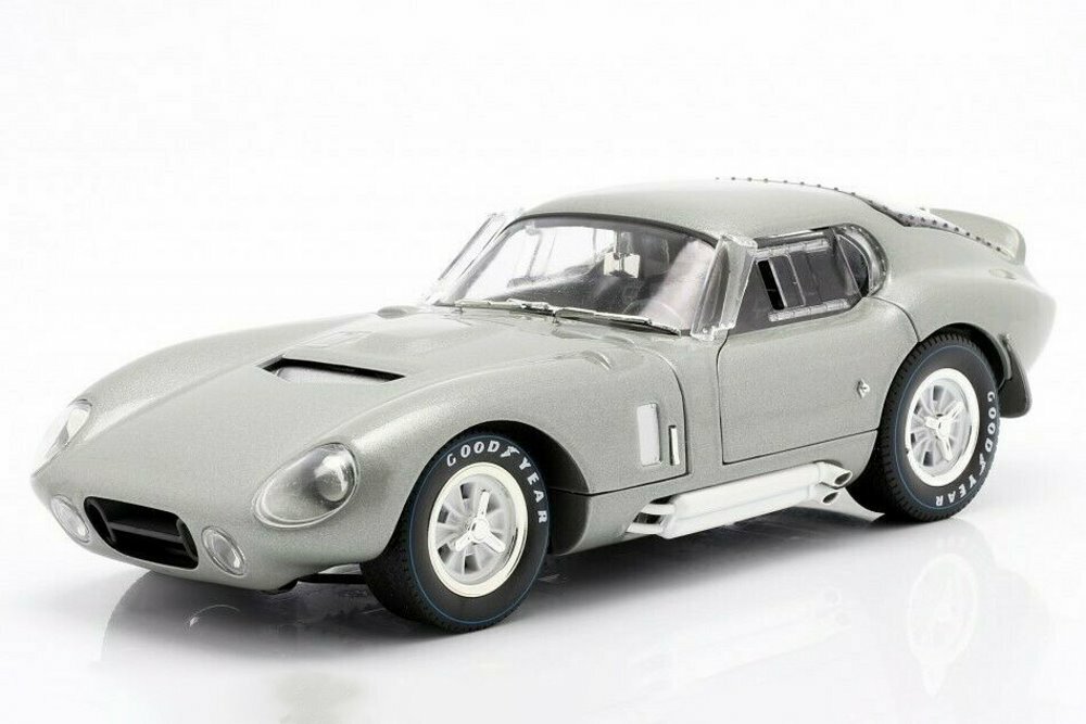 1965 SHELBY COBRA DAYTONA COUPE 1/18 scale DIECAST CAR