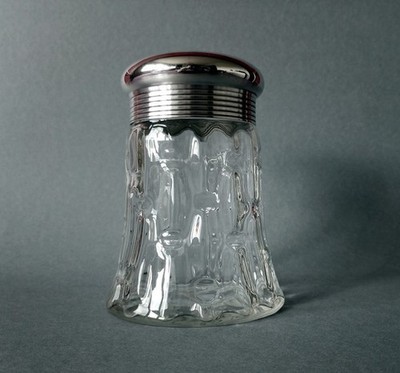 Koloman Moser 'Meteor' glass crystal lidded teabox for Krupp/Bakalowits 1900