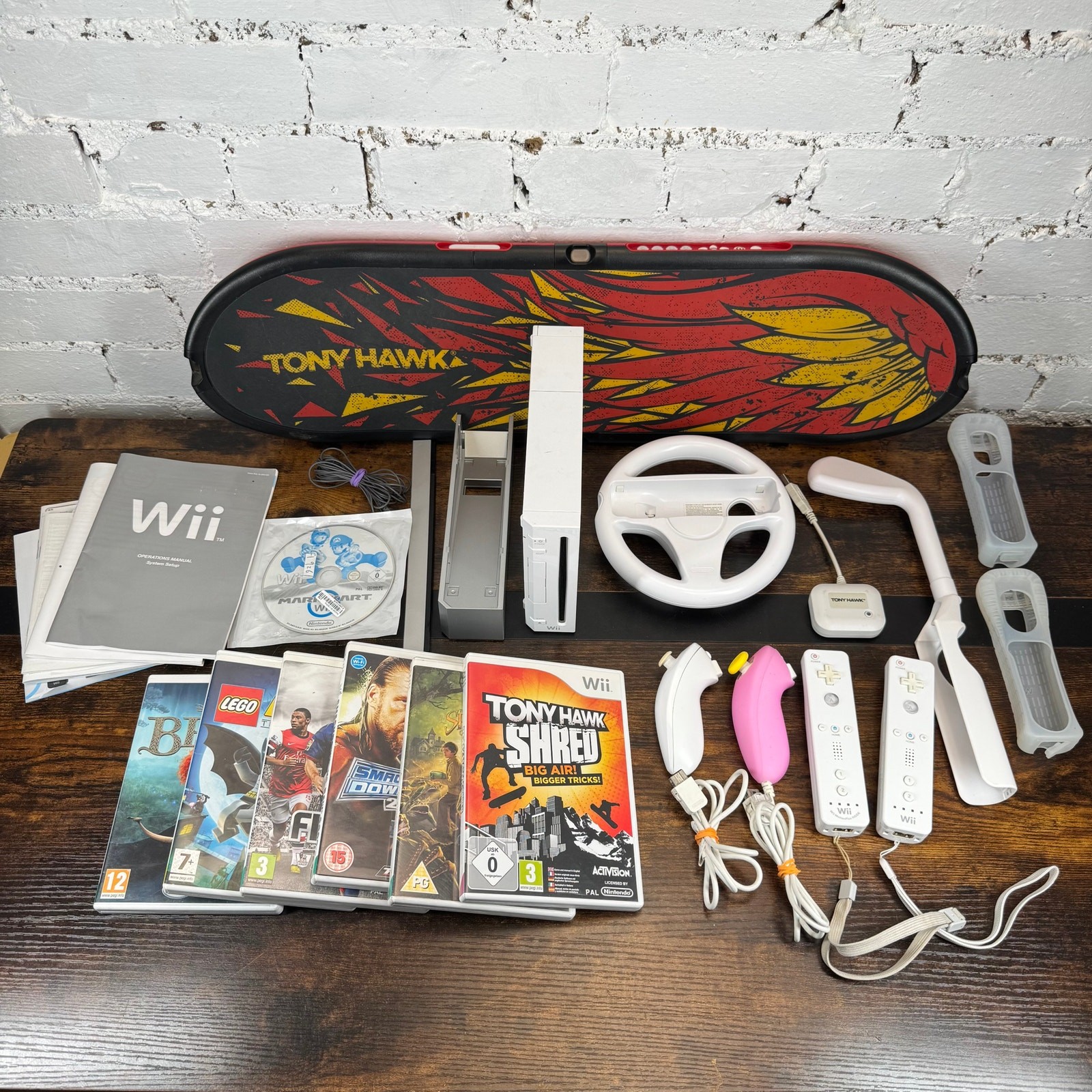 Nintendo Wii Bundle X6 Games x2 Controllers + Skate Board Tony Hawk Shred Game