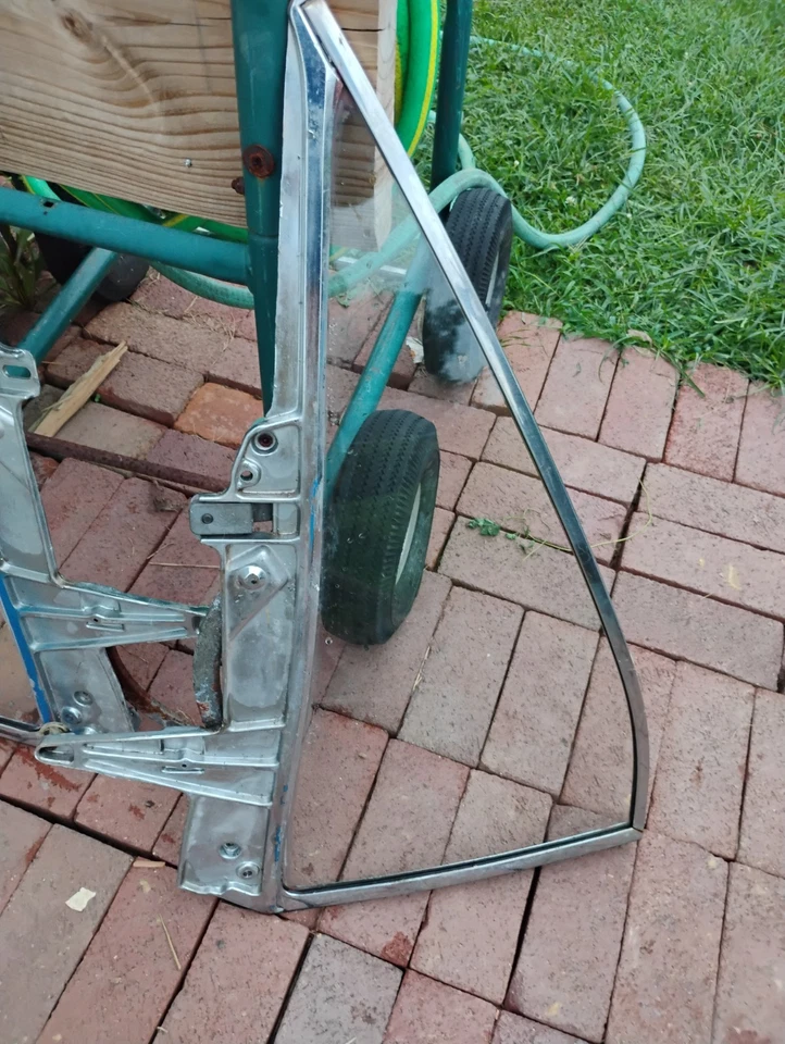 Ford Fairlane 500 1966-1967 cuarto trasero puerta de vidrio 1/4 ventanas Comet OEM  Foto 3 de 4