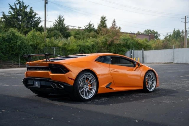 2016 Lamborghini Huracan LP 580-2 Coupe 2D - Image 4 of 4
