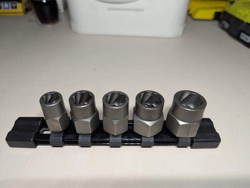 Duralast Extractor Set with Rail 5 Pieces - Image 2 of 4