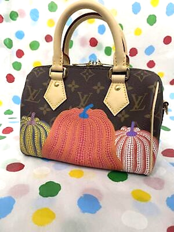 Louis Vuitton x Yayoi Kusama Speedy Bandoulière 20 Clutch Louis Vuitton x Yayoi Kusama Speedy Bandoulière 20 Clutch