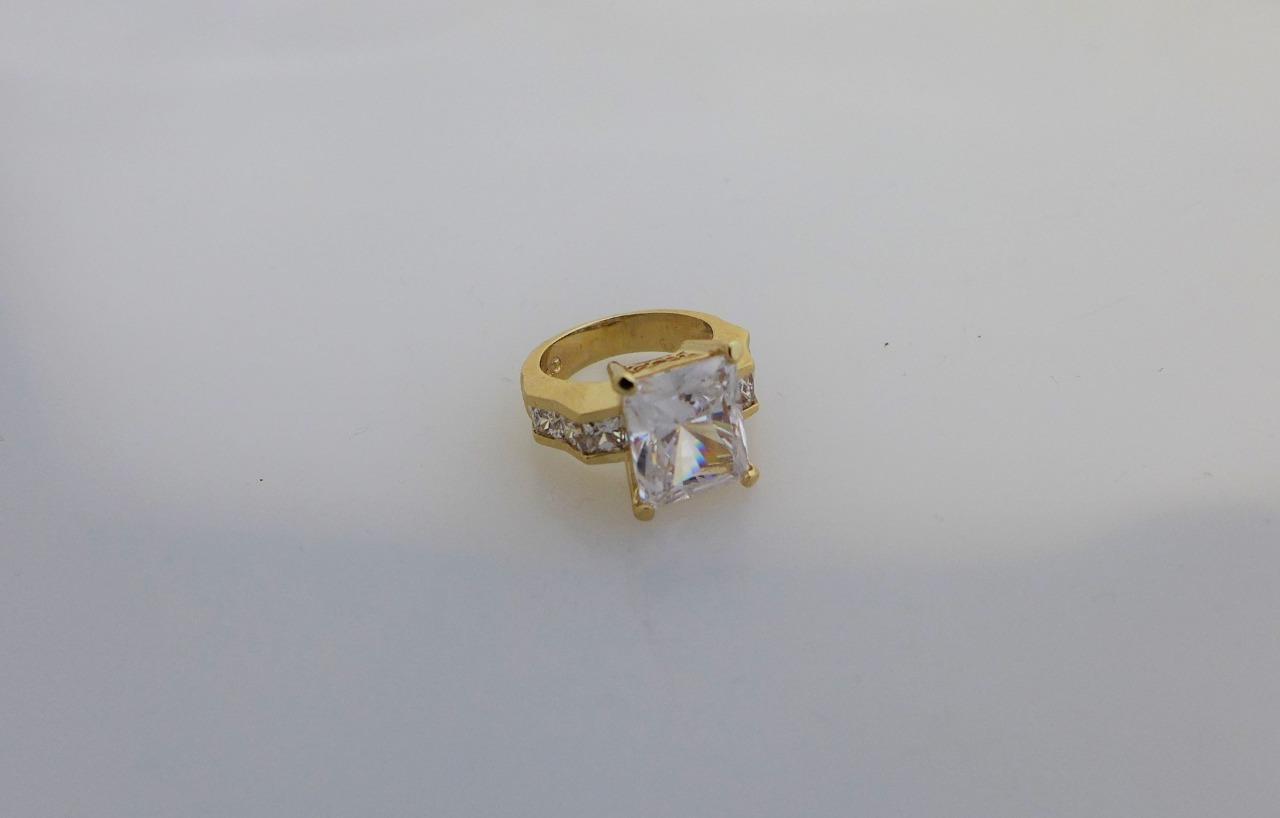 14KT YELLOW GOLD CUBIC ZIRCONIA RING SIZE 5 | eBay