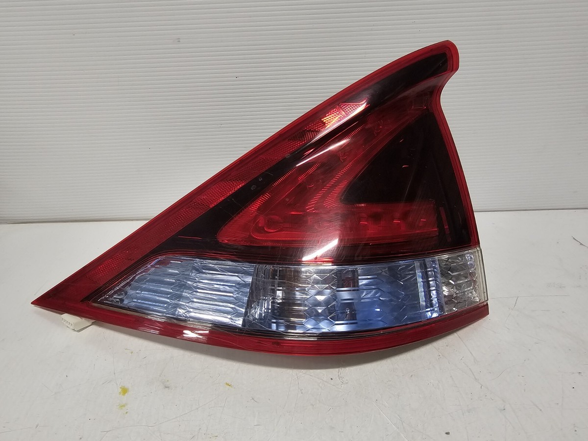 2009-12 HONDA INSIGHT LED TAILLIGHT RIGHT PASSENGER SIDE (MATCH  