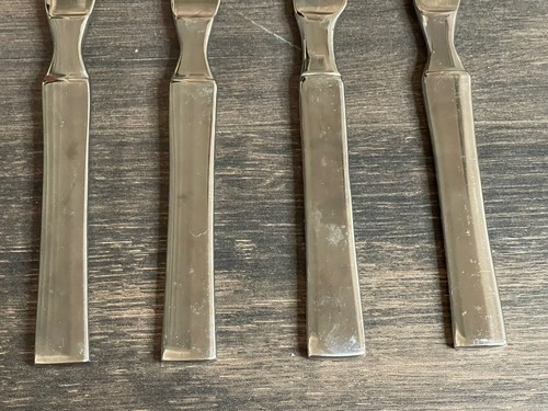 Oneida Set di 15 Posate in Acciaio Inox Pesanti Quadrate Lisce Cina AA-15 - Foto 7 di 8
