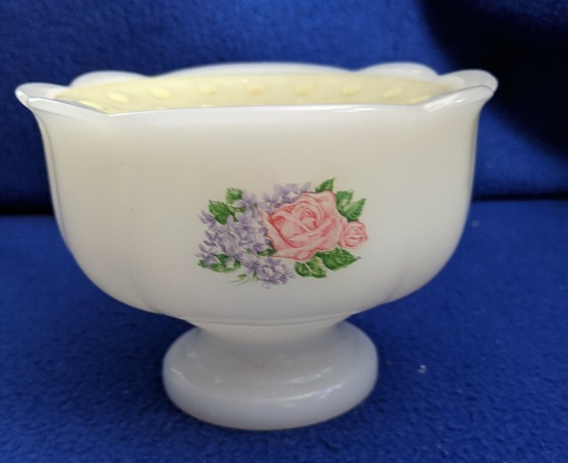 Vintage Avon Milk Glass Rose Flower Soap Dish Potpourri Pedestal Bowl 3