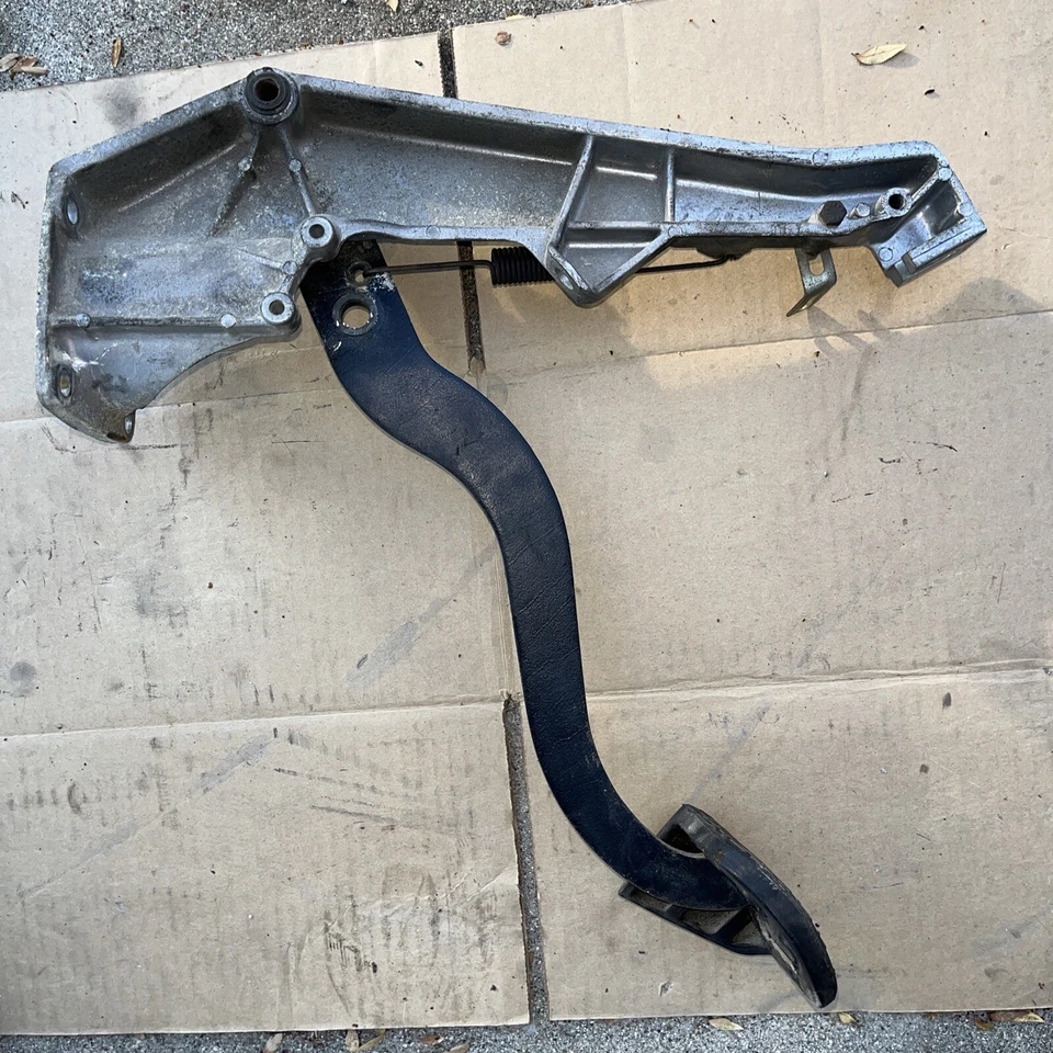 ✅ VENTA R107 560SL 380SL 450SL 380SLC 450SLC 500 Conjunto Pedal Freno Mercedes Foto 2 de 4