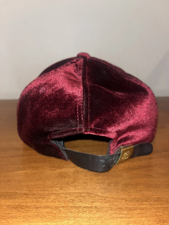 De Colección Sombrero Stussy Terciopelo Gamuza Gorra Bordada Escritura Logo Correa Raro Foto 2 de 4