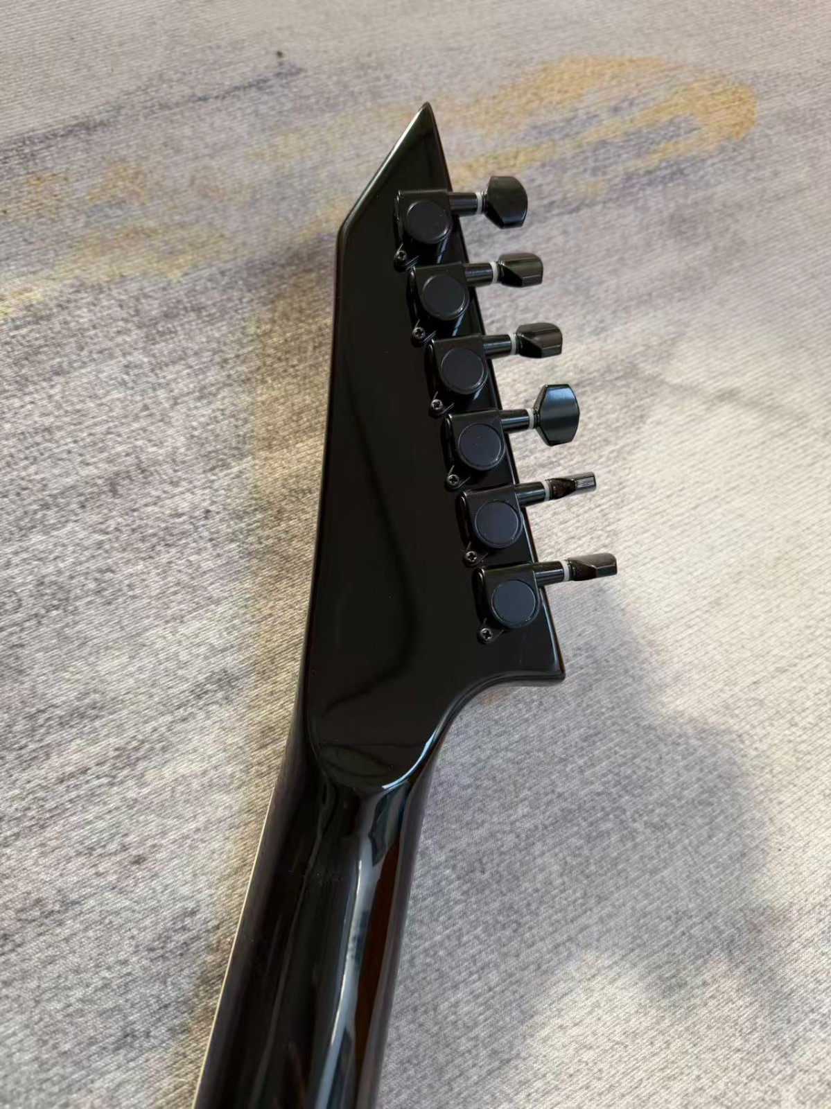 Guitare électrique, noir brillant, active double micros, 24 pinces 3