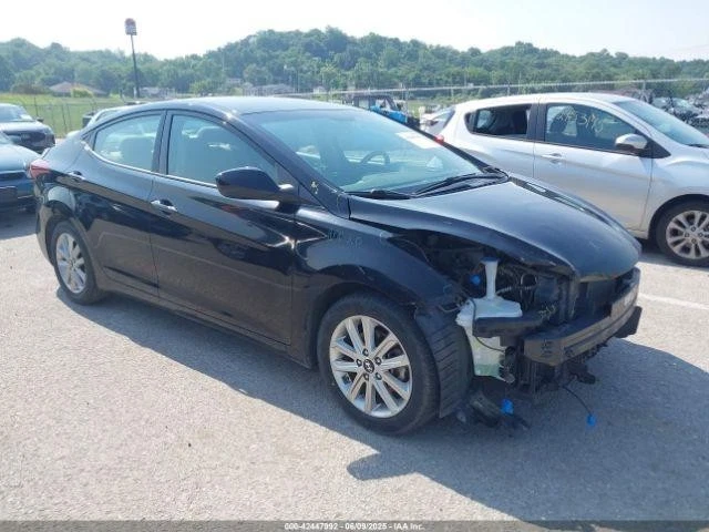 Used Rear Right Door Assembly Rear Side fits: 2015 Hyundai Elantra Sdn electric Foto 2 de 4