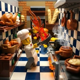 LEGO creator expert parisian restaurant 10243 modular building retired 2469 pcs