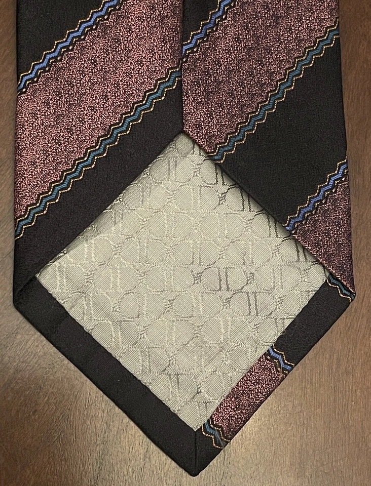 Галстук мужской Dani розовый черный ручной работы 100% шелк сделано в Китае - Изображение 2 из 4