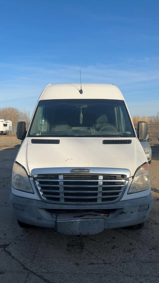 Freightliner Sprinter 2500 2010 puerta delantera izquierda vidrio/ventana 3,0 L OEM Foto 2 de 4