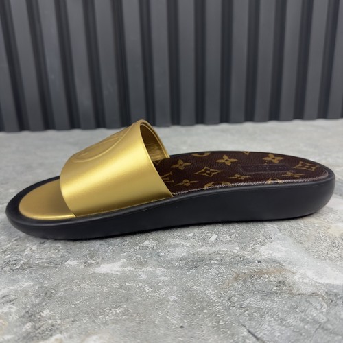 Muli Sunbath Louis Vuitton LV monogramma oro 8 US o 38 EUR - Foto 13 di 20