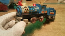 VINTAGE LOCOMOTIVE ST-1 TIN TOY FRICTION POWERED 570 CHINA MF-712 60'S ORIGINAL