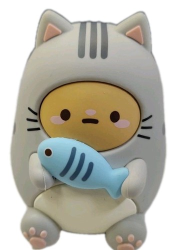 Smoko Tayto Chubby Cat With Fish Collectible 2"