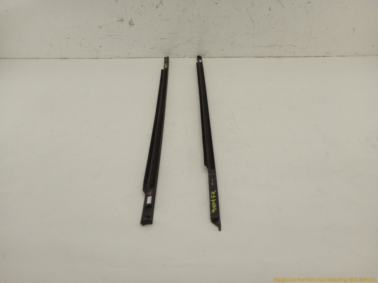 Maserati Quattroporte 2003-2012 Front Left, right Moldings Pair