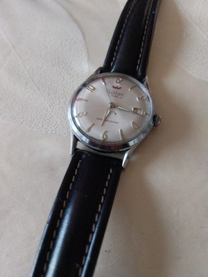 waltham uhr 33mm läuft gut guter ästhetischer Zustand