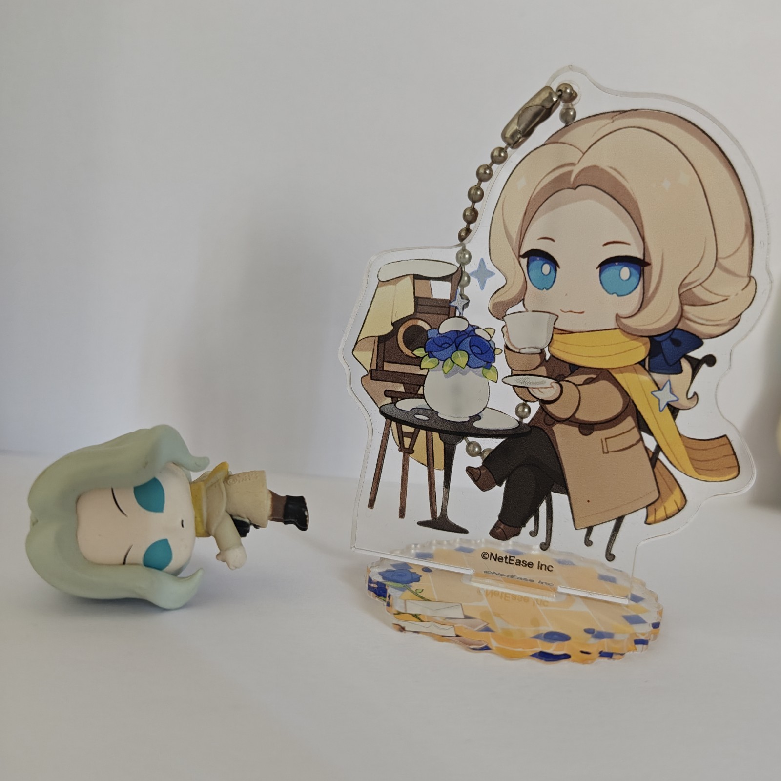 NetEase Inc standee acrilico chibi con base + mini figure, 2 pz