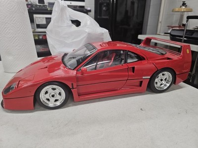 TOP MARQUES COLLECTIBLES Ferrari F40 Red TOP098A 1:18*Brand New! RARE FIND!