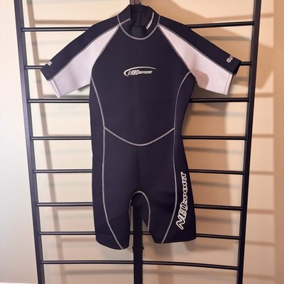 Neoprene Wetsuit Men s Neosport Shorty Back Zip Scuba Snorkel UNUSED Men s Large