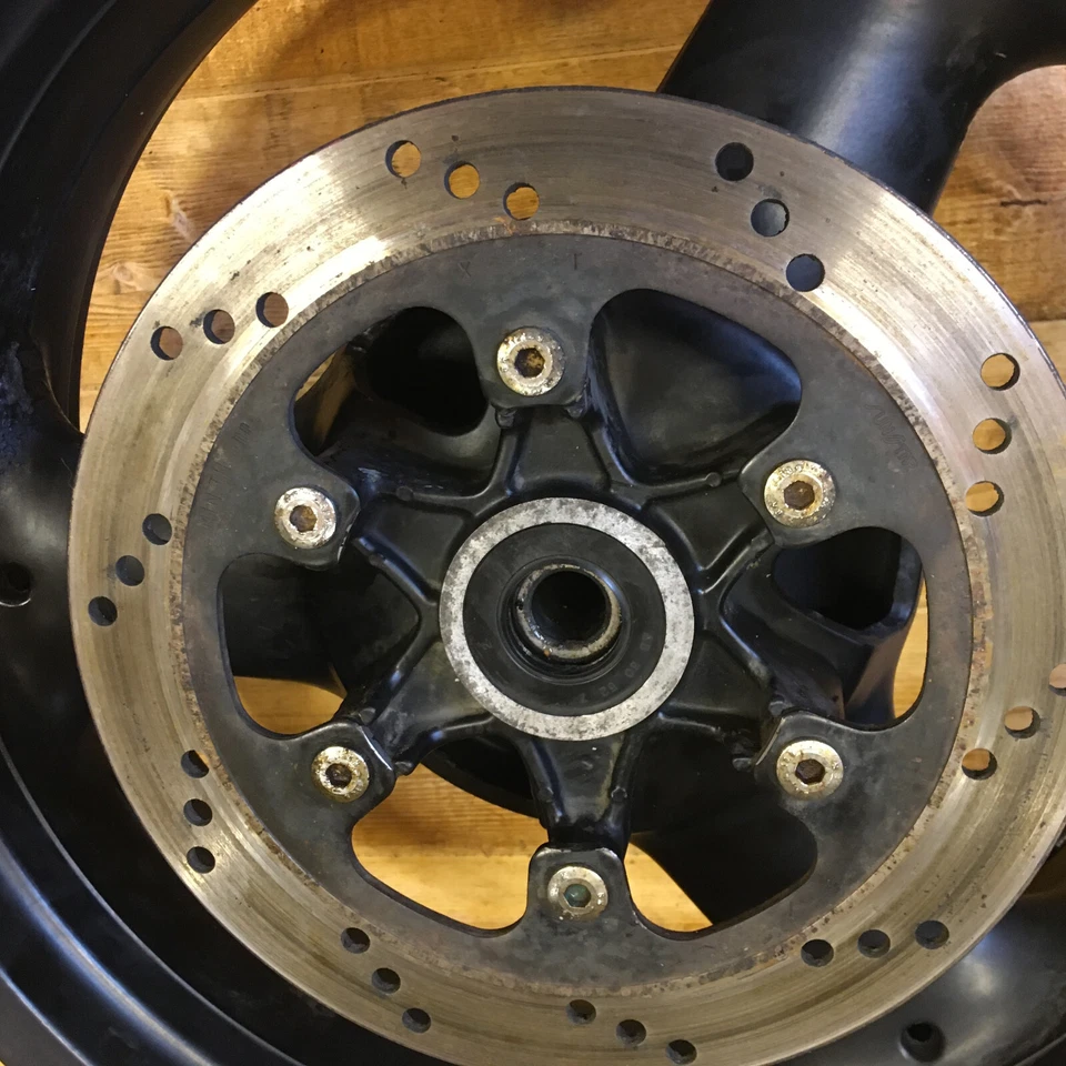 Triumph Trophy 1200 T312 96-03 rear wheel + disc + sprocket carrier/cush drive - Image 4 of 4