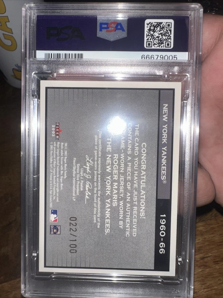 2003 Fleer Flair Greats Cut of History Roger Maris GU Jersey TWO Pinstripes PSA - Image 3 of 3