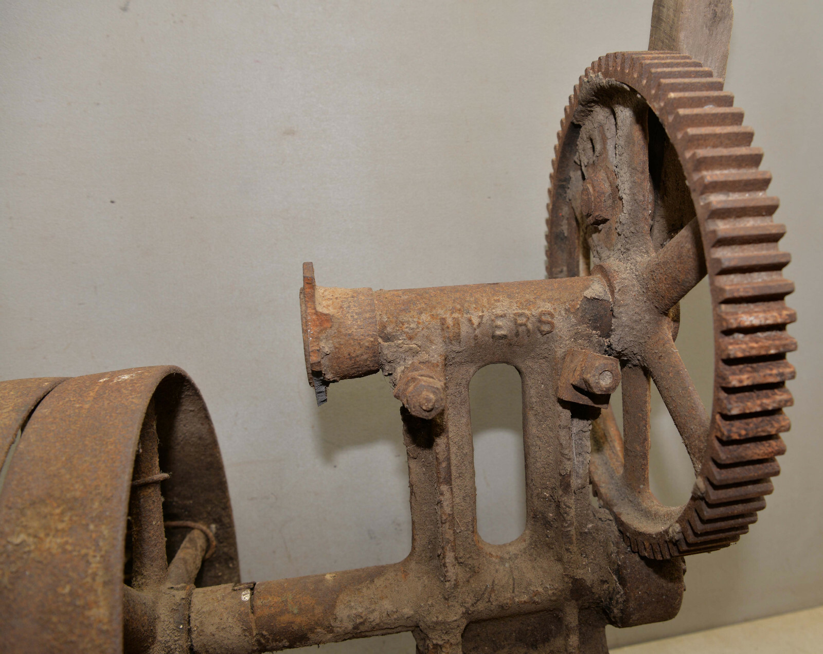 Myers oil water well pump jack hit & miss engine tool collectible