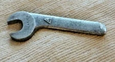 ANTIQUE/VINTAGE S.A.E. STD. OPEN END WRENCH SMALL ANGLED #671