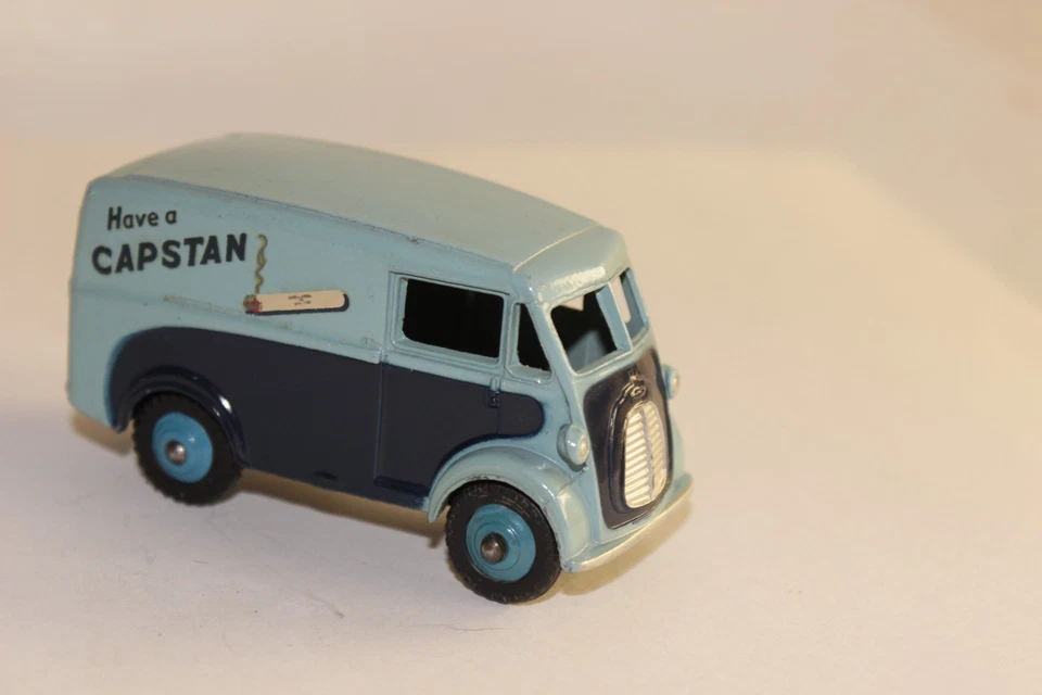 1958-60  Dinky Toys 465 Morris Van (Capstan). - Image 3 of 4