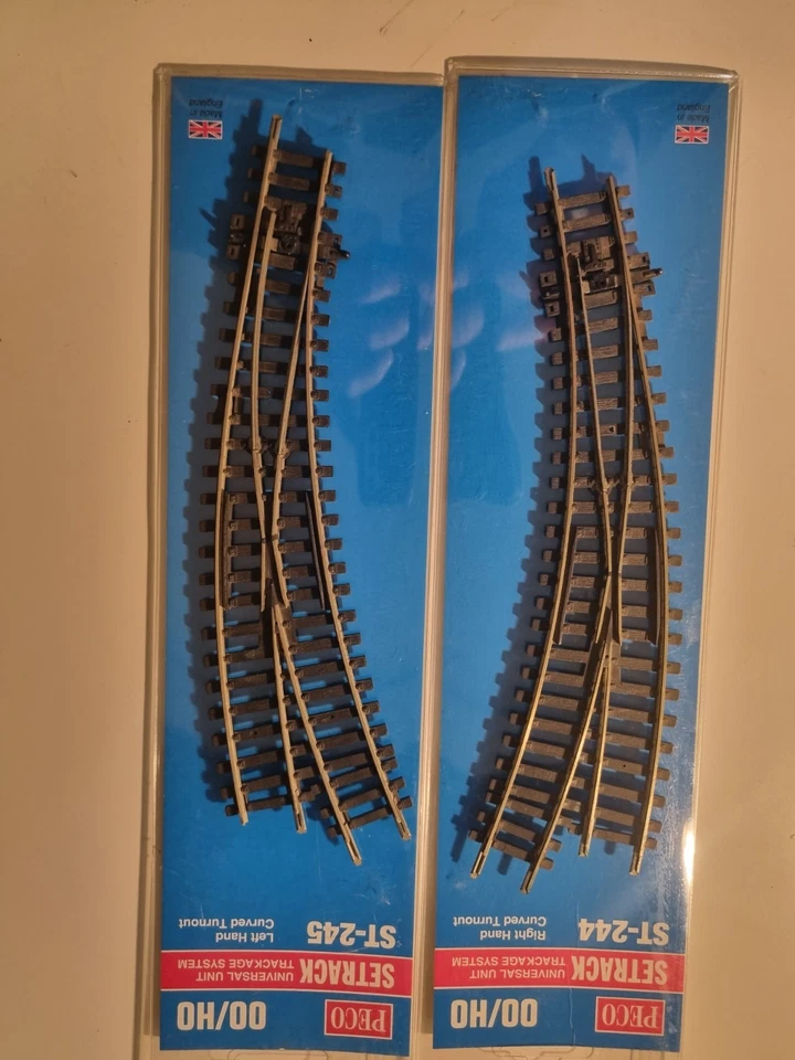 PECO TWO SETS OF (USED) PECO CURVED POINTS (TURNOUTS) 1 x RH 1 x LH 00/HO SCALE - Image 3 of 4