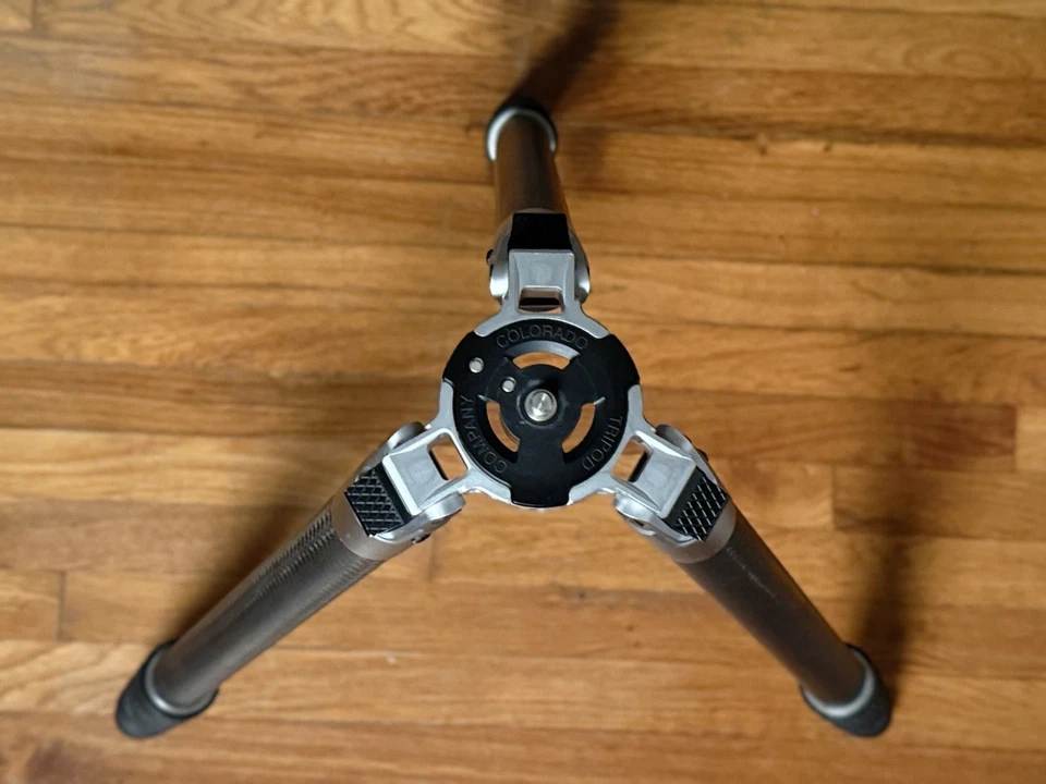 Colorado Tripod Company Serie 4 - con cabezal de bola Highline y extensión Benro Foto 4 de 4