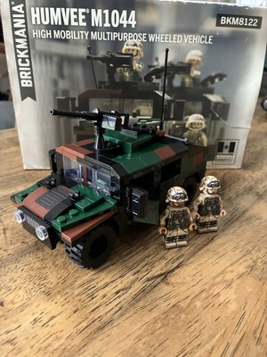 Brickmania  HUMVEE  M1044 - High Mobility Multipurpose Wheeled Vehicle-like new