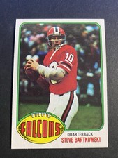 1976 Topps Football Steve Bartkowski Atlanta Falcons Rookie Card #35. rookie card picture