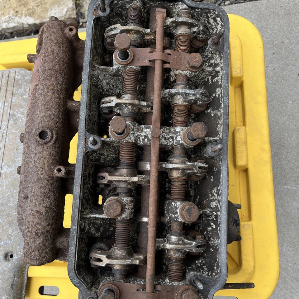 1970 BMW 2002 2.0 4 CYLINDER HEAD COMPLETE!! - Image 3 of 4